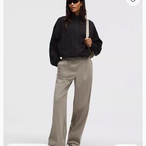 Lululemon Daydrift High-Rise Wide-Leg Trouser
Regular